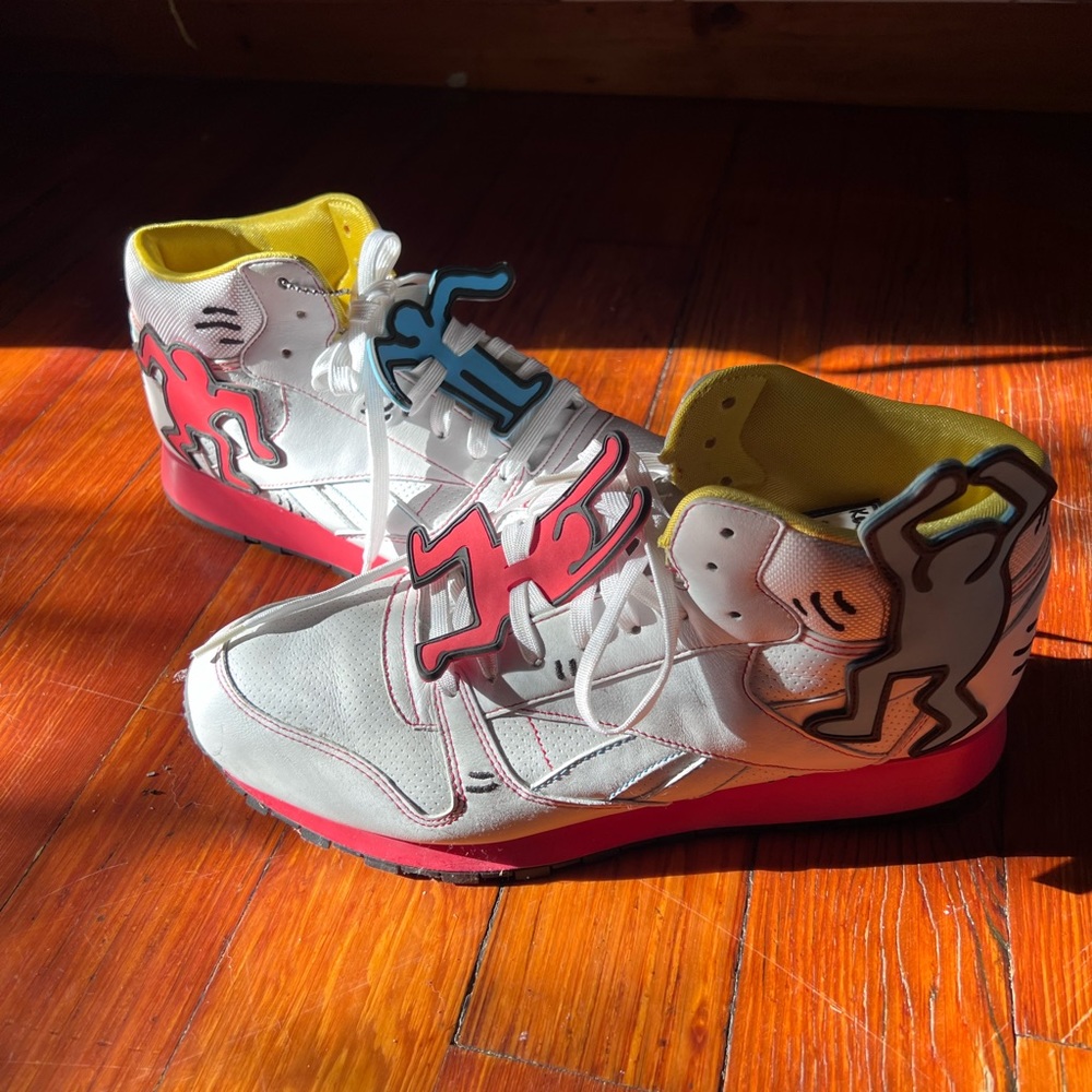 Reebok Leather Mid Lux Keith Haring - V44585 - size 11 - DS/Brand New